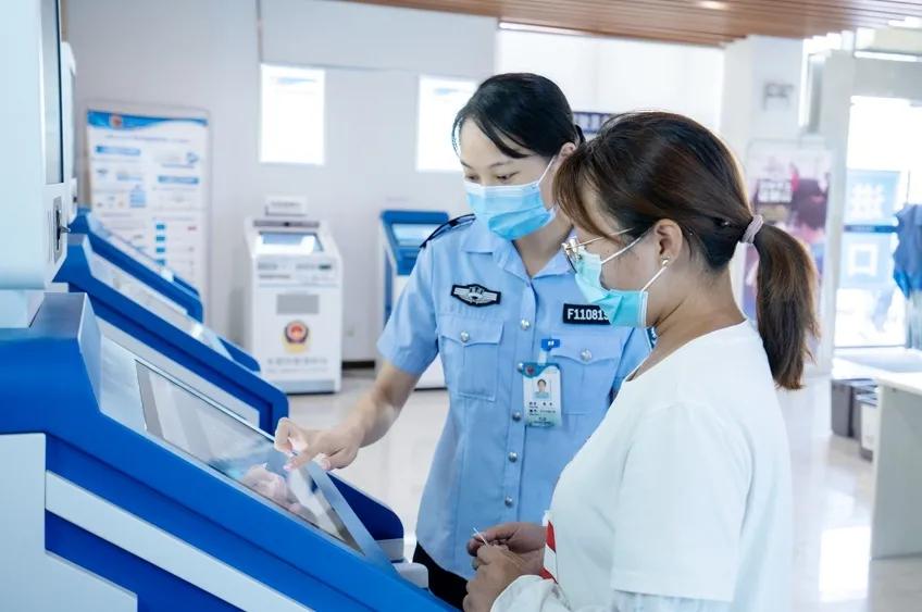 ����һ�w�C(j��)���߃ɷN�y(c��)�������ں�
